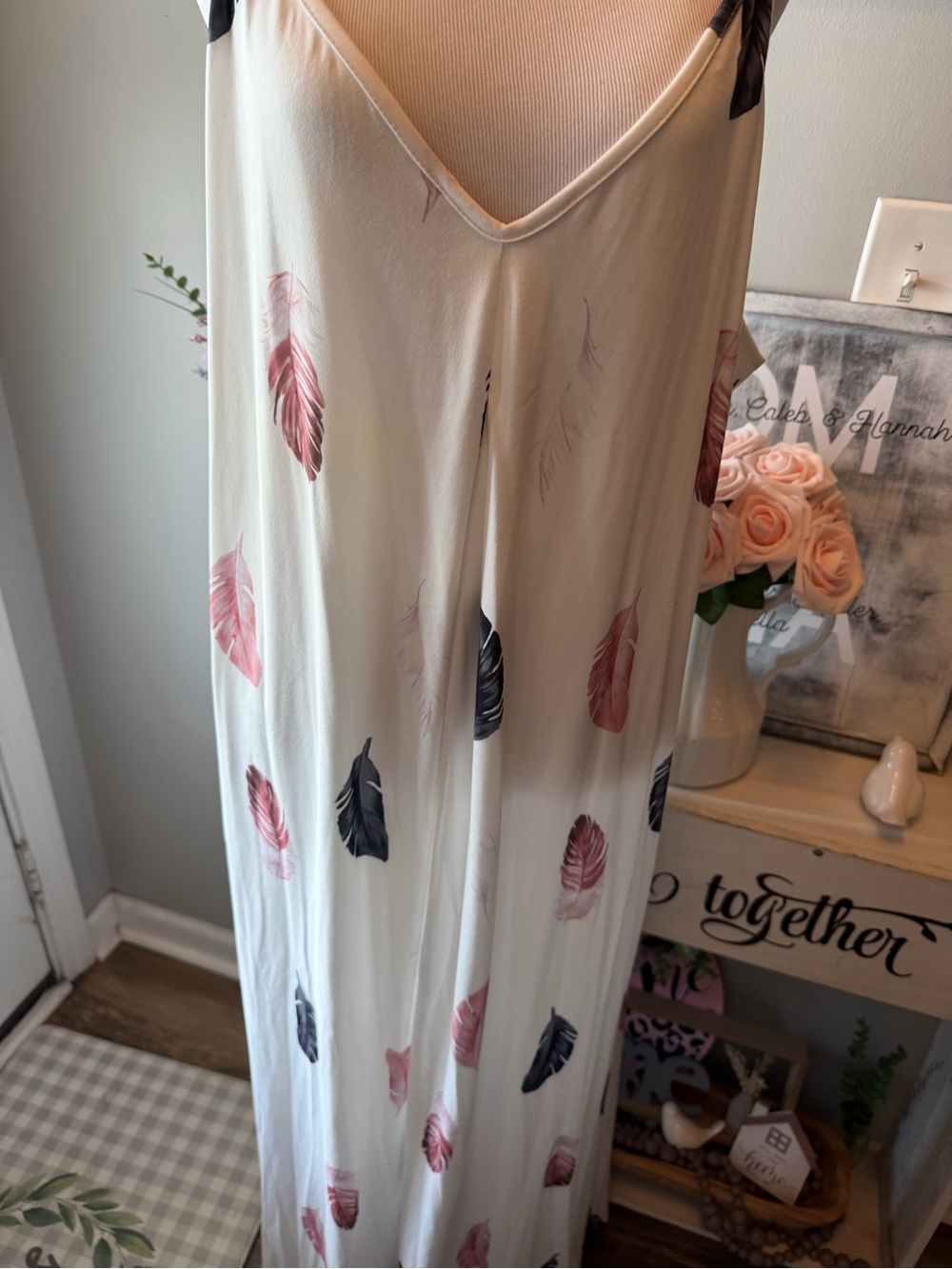 SHEIN Cream Feather Print Slip Dress in Pink & Black